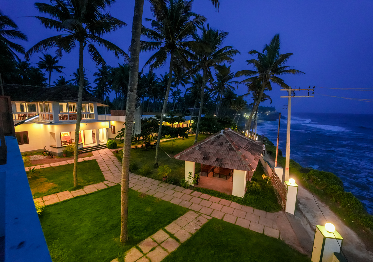 cliff side resorts in varkala