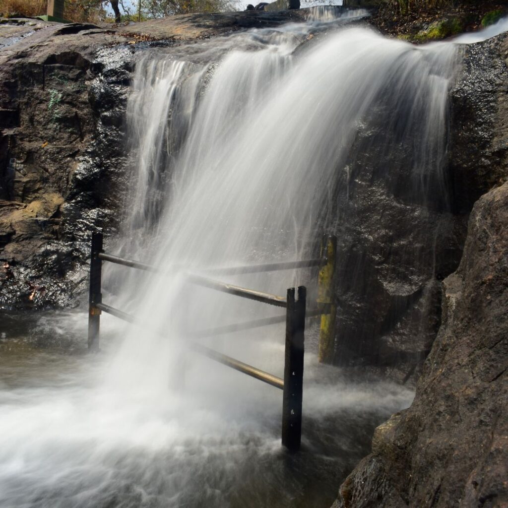 kodaikanal waterfalls