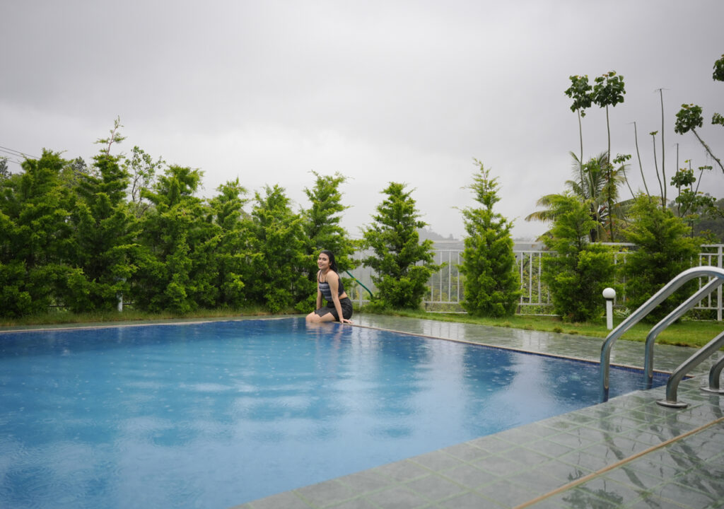 resort in munnar with pool