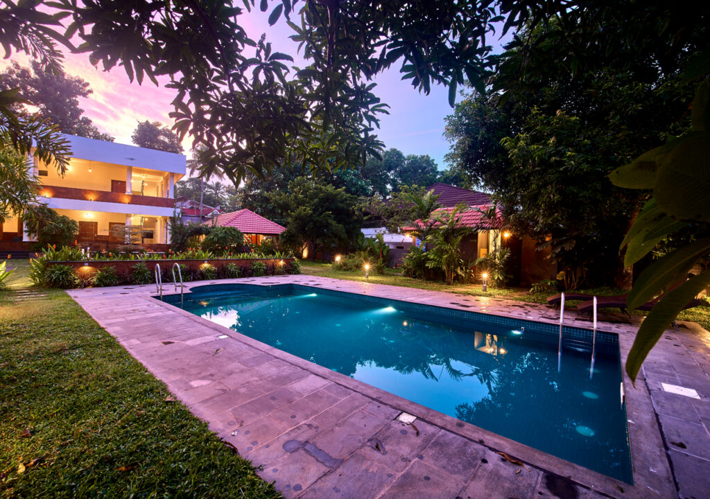 pool resorts in varkala