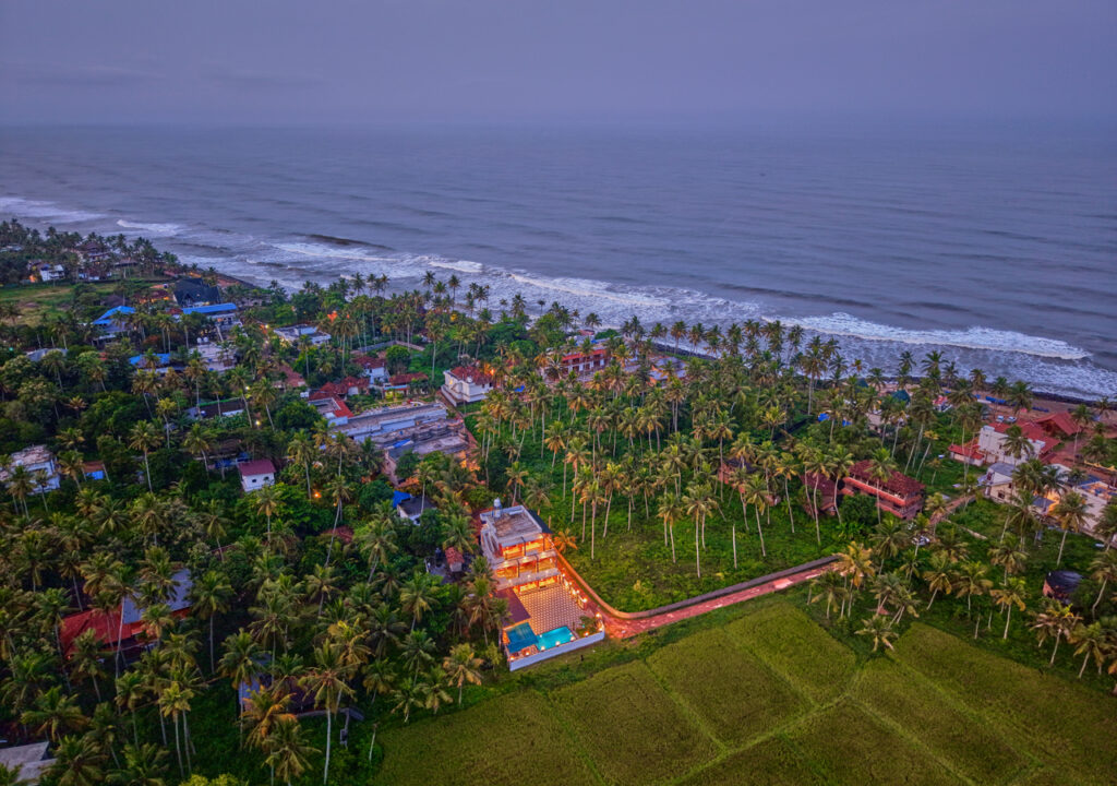 stays near varkala