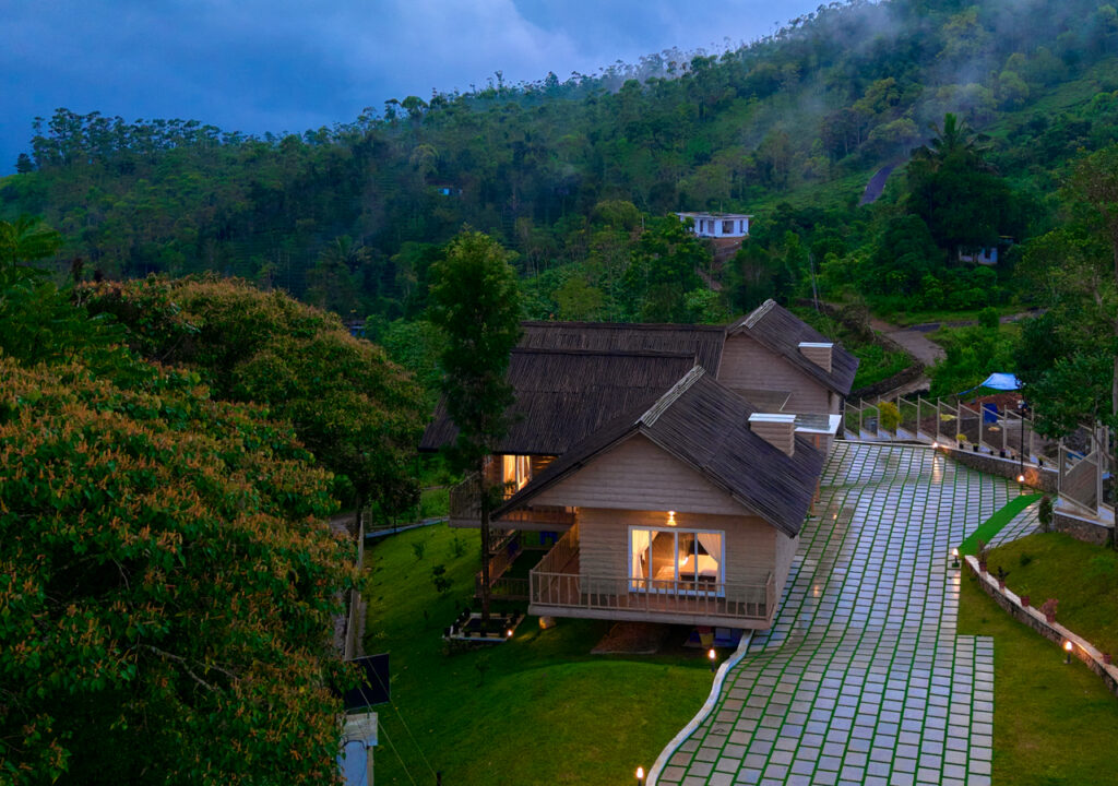 luxury resort in thekkady