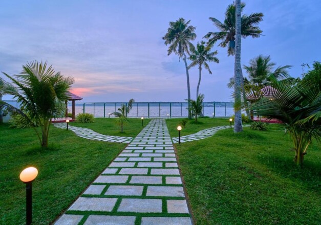 kollam lake side villa