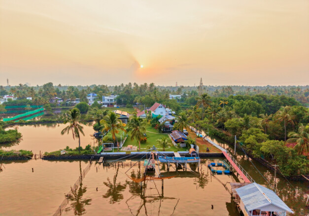 resort in kumbalangi
